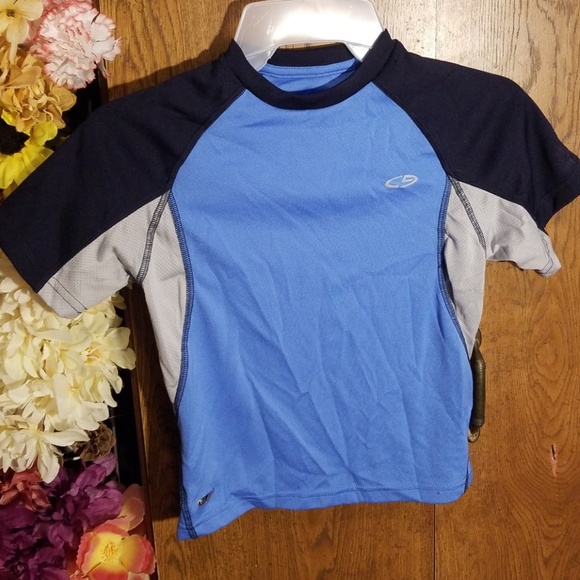 3pc Bundle 2 s/s shirts 1 pants - Picture 4 of 8